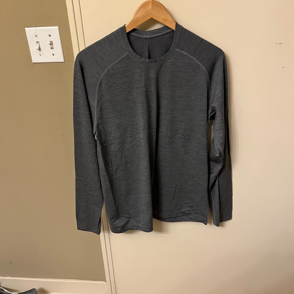 Dark grey metal vent tech LS